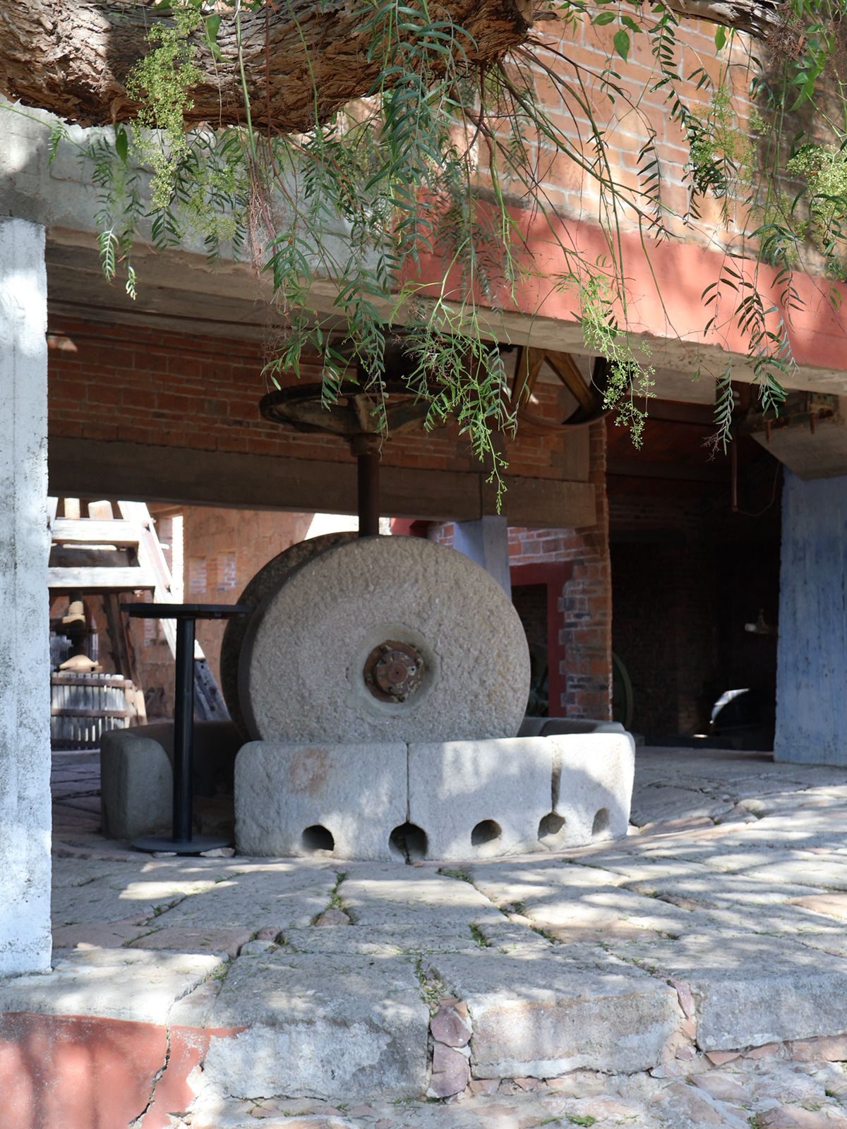 Antigua fábrica de mezcal de Hacienda Cerro Prieto convertida en espacio de eventos